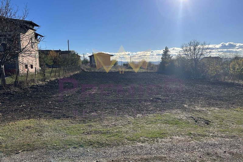 Plot in област София, Bogiovci