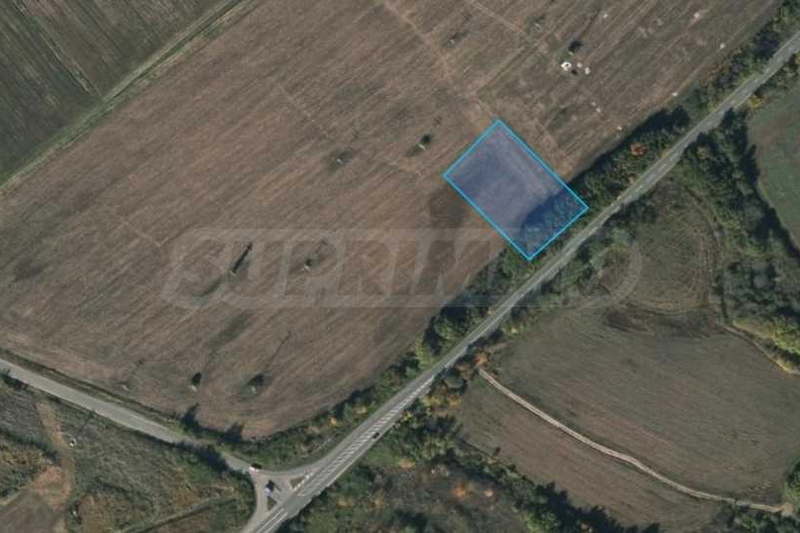 Парцел в Бургас, с. Черни връх