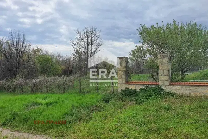 Парцел във Варна, с. Добрина