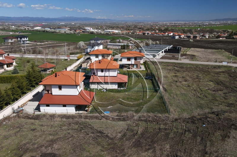 Plot in област София, Herakovo