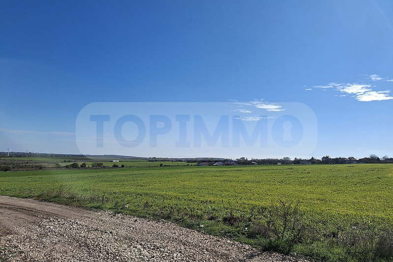 Парцел във Варна, с. Кичево