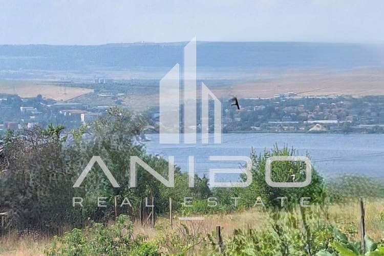 Plot in Konstantinovo