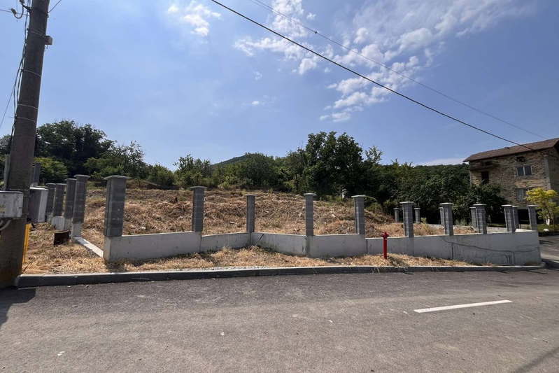 Plot in Shumen, Mogila