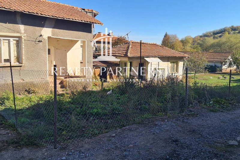 Plot in Oblast Pernik, Noevci