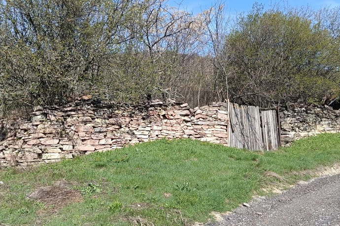 Plot in област София, Petrich