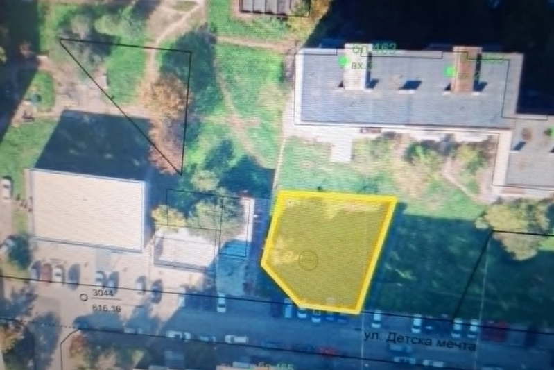 Plot in Sofiya, Mladost 4