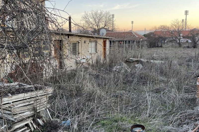 Plot in Oblast Plovdiv, Syedinenie