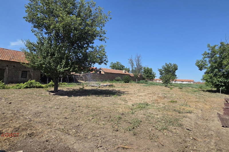 Парцел в Плевен, Тръстеник