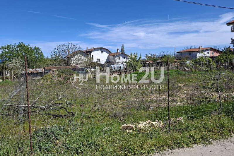 Парцел във Варна, Галата