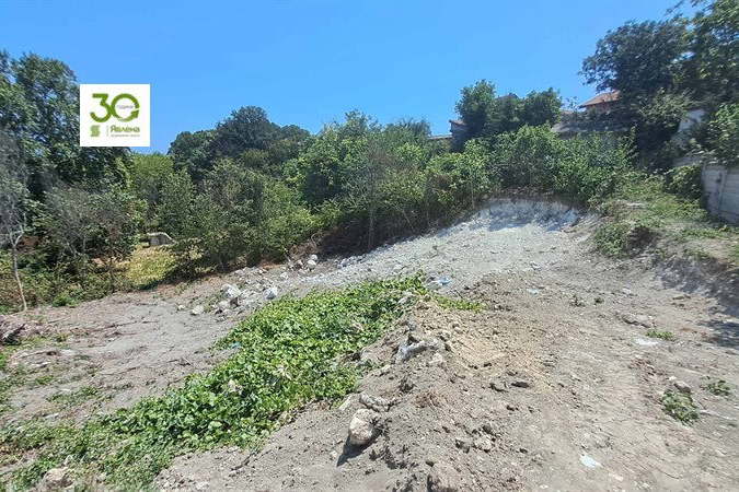 Plot in Varna, Alen Mak