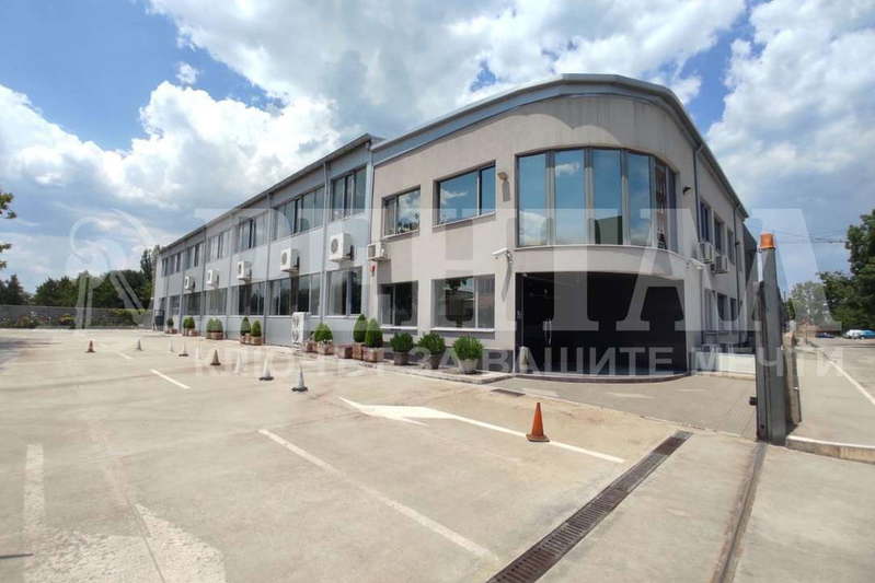 Industrial Building in Plovdiv, Kyuchuk Parij