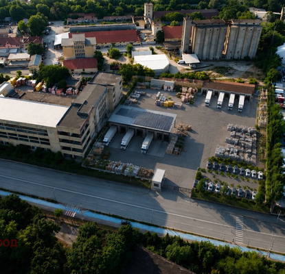 Снимка 2 — Промишлена сграда в Русе, Здравец Север 1