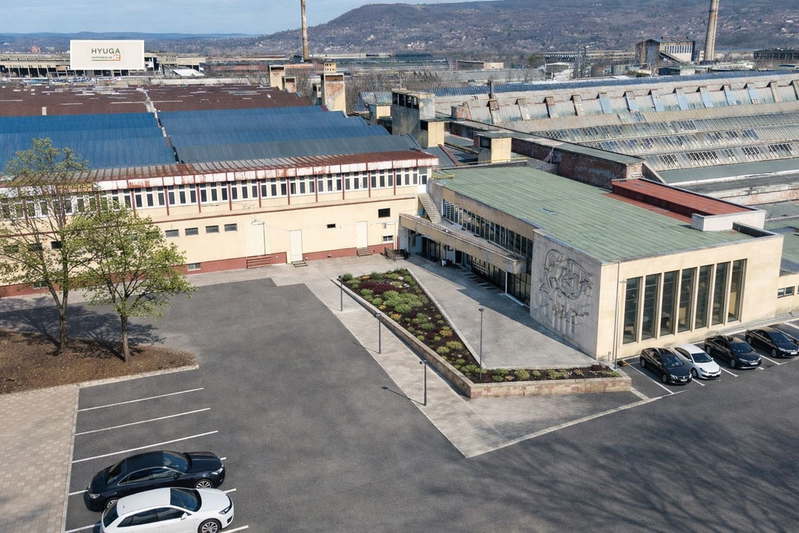Industrial Building in Vraca, Promishlena Zona