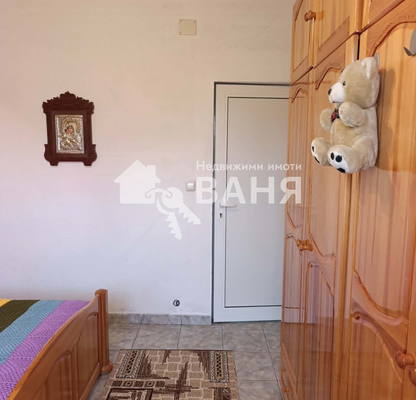 Photo 5 — Floor of House in Oblast Plovdiv, Banya