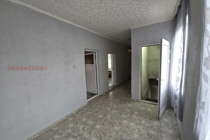 Floor of House in Pazardjik, Zapad