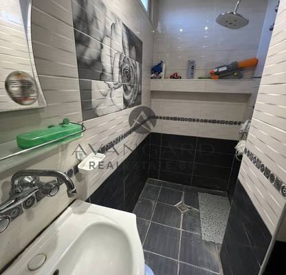 Photo 5 — Floor of House in Plovdiv, Proslav