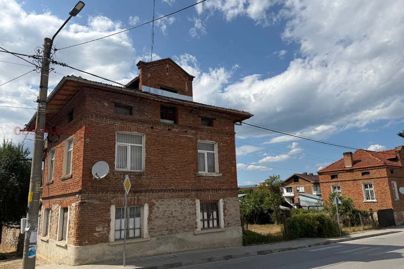 Floor of House in Oblast Pazardjik, Rakitovo