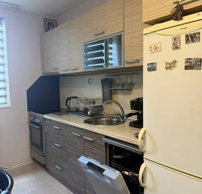 Photo 3 — Floor of House in Oblast Blagoevgrad, Simitli