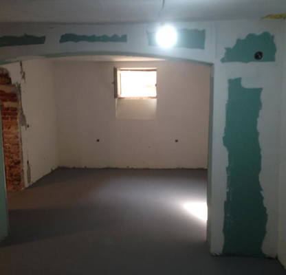 Photo 5 — Floor of House in Sofiya, Centyr