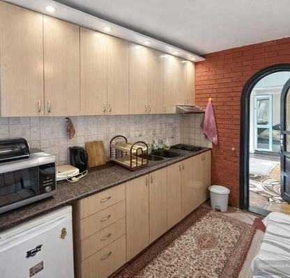 Photo 3 — Floor of House in Varna, Centyr