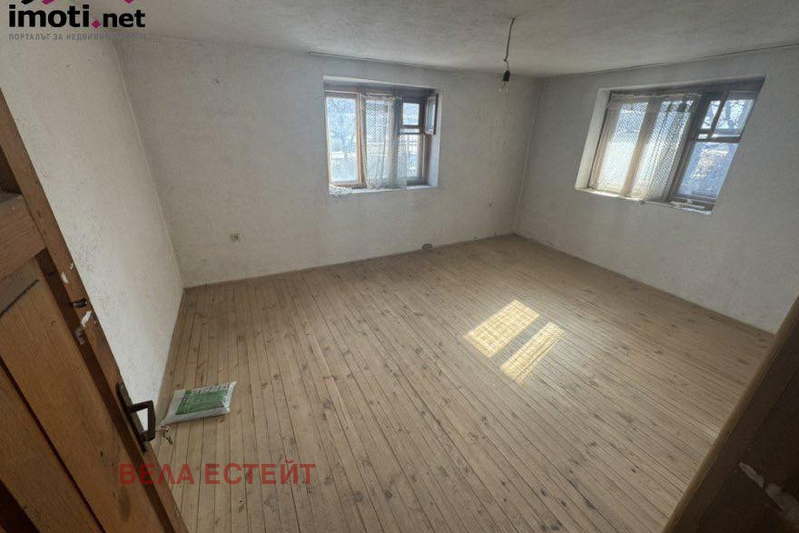 Етаж от къща в Пазарджик, Велинград