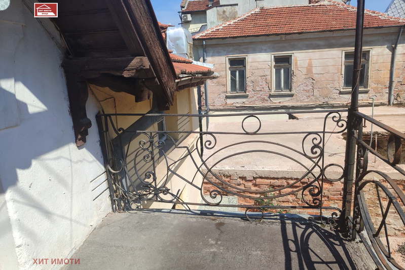 Етаж от къща във Враца, Център