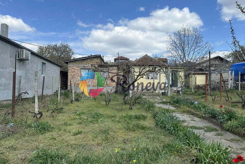 Къща във Варна, Белослав