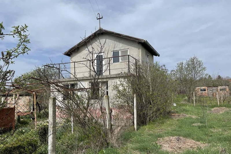 Къща в Бургас, Банево