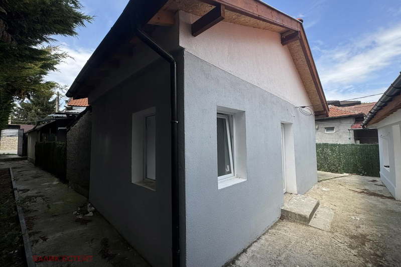 House in Dobrich, Kralska Zona