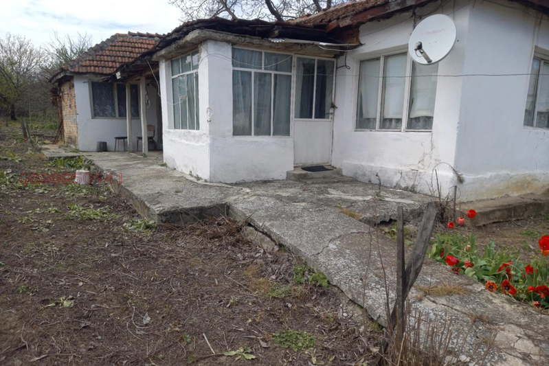 House in Oblast Varna, Dolni Chiflik