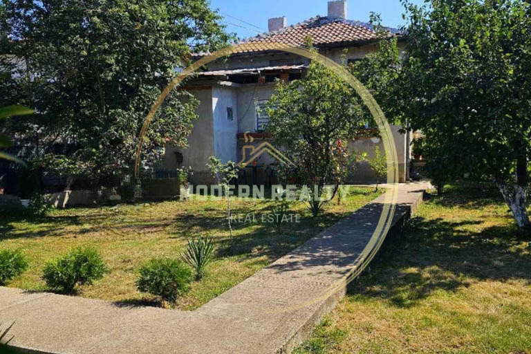 House in област София, Dragoman