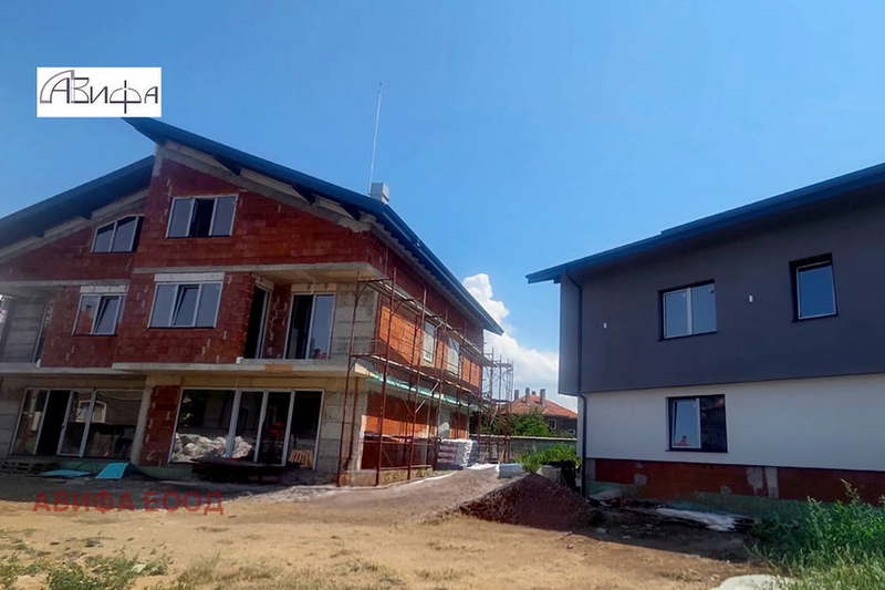 House in област София, Elin Pelin