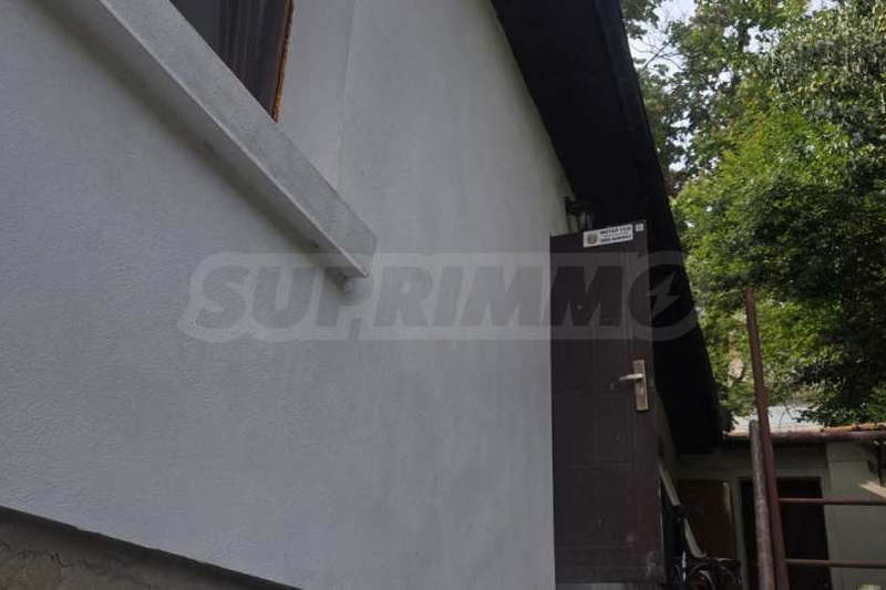 House in Gabrovo, Centyr