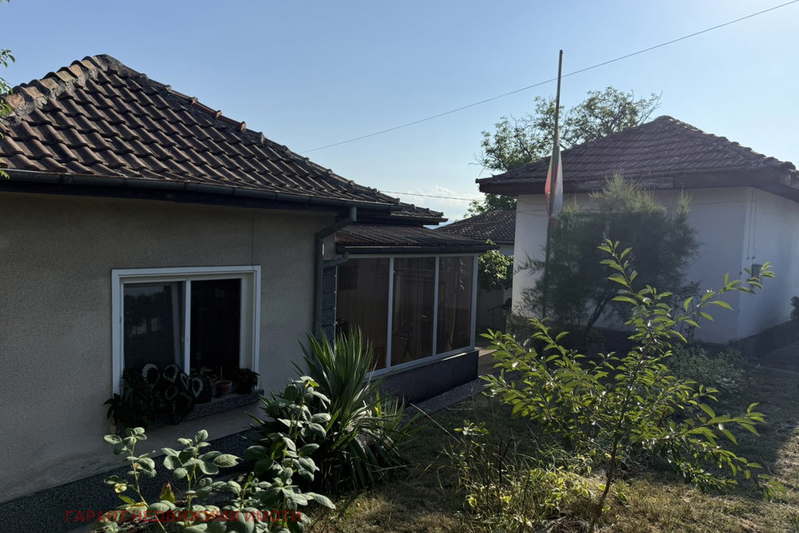 House in Gabrovo, Sarani