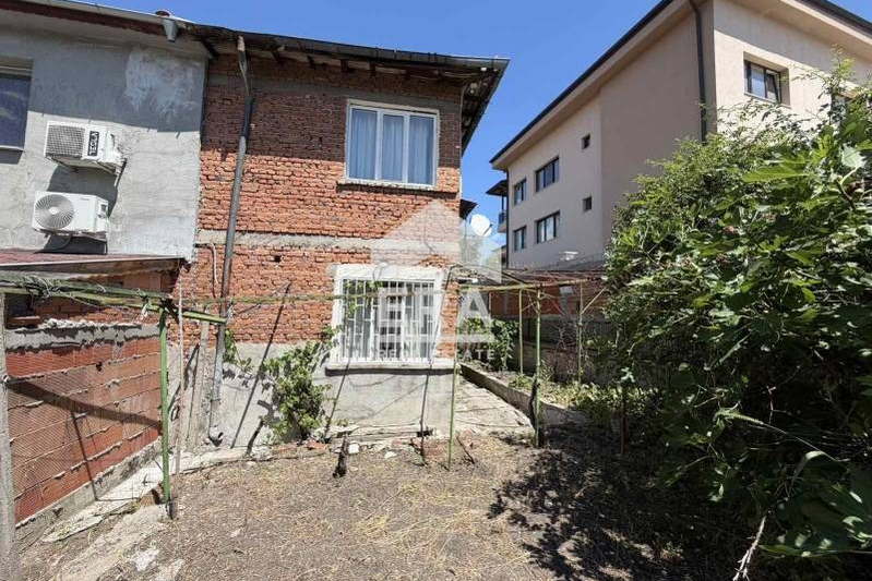 House in Haskovo, Republika
