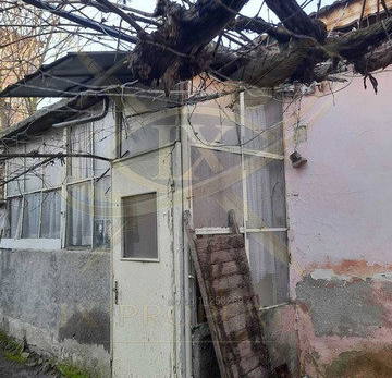 Снимка 3 — Къща в Бургас, Карнобат