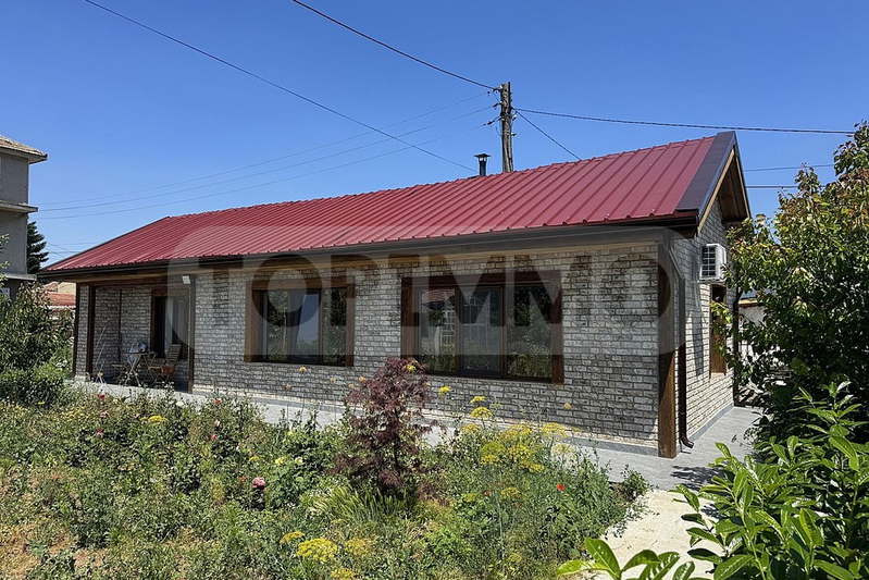House in Oblast Dobrich, Kavarna