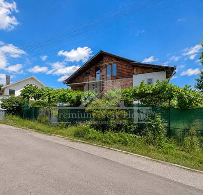 Photo 2 — House in област София, Kostinbrod