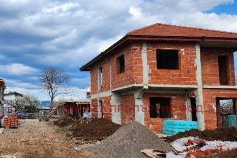 House in област София, Kostinbrod