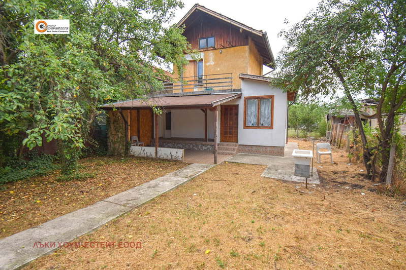 House in област София, Kostinbrod