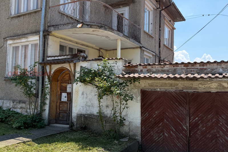 House in Oblast Razgrad, Kubrat