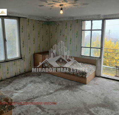 Photo 4 — House in Oblast Montana, Lom