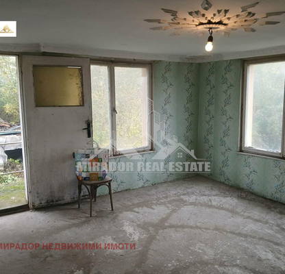 Photo 5 — House in Oblast Montana, Lom