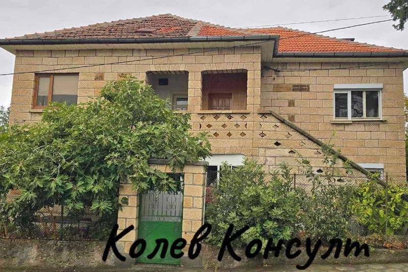 Къща в Кърджали, Момчилград