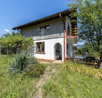 Photo 2 — House in област София, Pravec