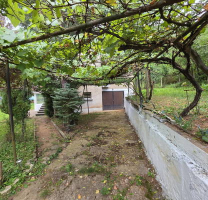 Photo 3 — House in област София, Pravec