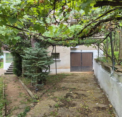Photo 4 — House in област София, Pravec