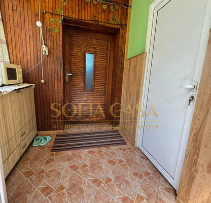 Photo 3 — House in област София, Pravec
