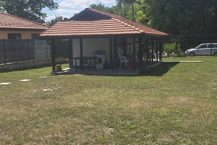 House in Oblast Pernik, Radomir