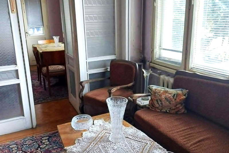 House in Ruse, Rodina 1